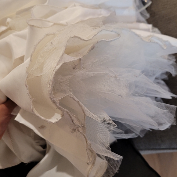 Wedding dress - Picture 9 of 9